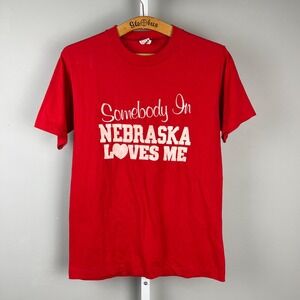 Vintage T-Shirt Size Medium Somebody‎ in Nebraska Loves Me Red Single Stitch
